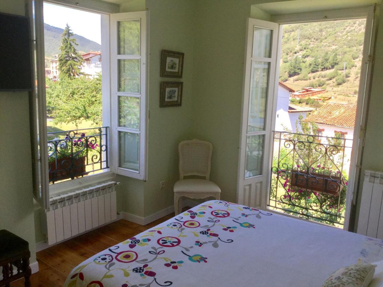 Villa Elena Potes Kültér fotó